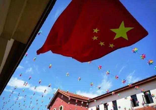 你会为了3倍工资放弃五一假期吗？游戏画面